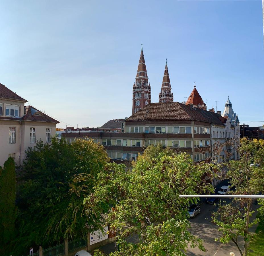 Cozy Apartment In The City Centre Next To Dom Square Szeged Esterno foto