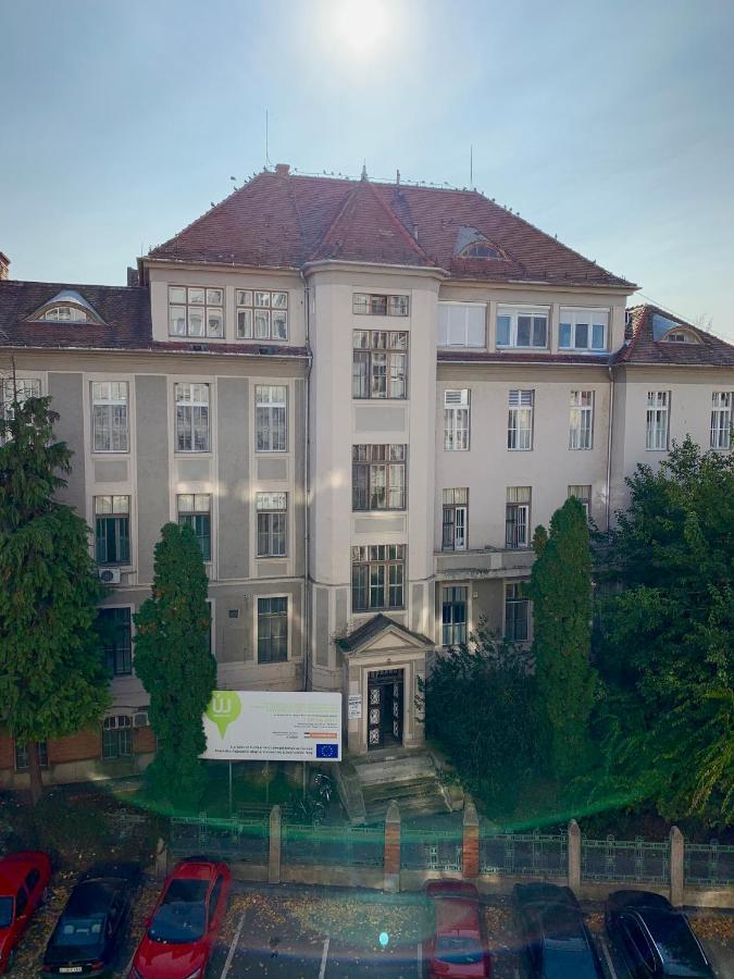 Cozy Apartment In The City Centre Next To Dom Square Szeged Esterno foto