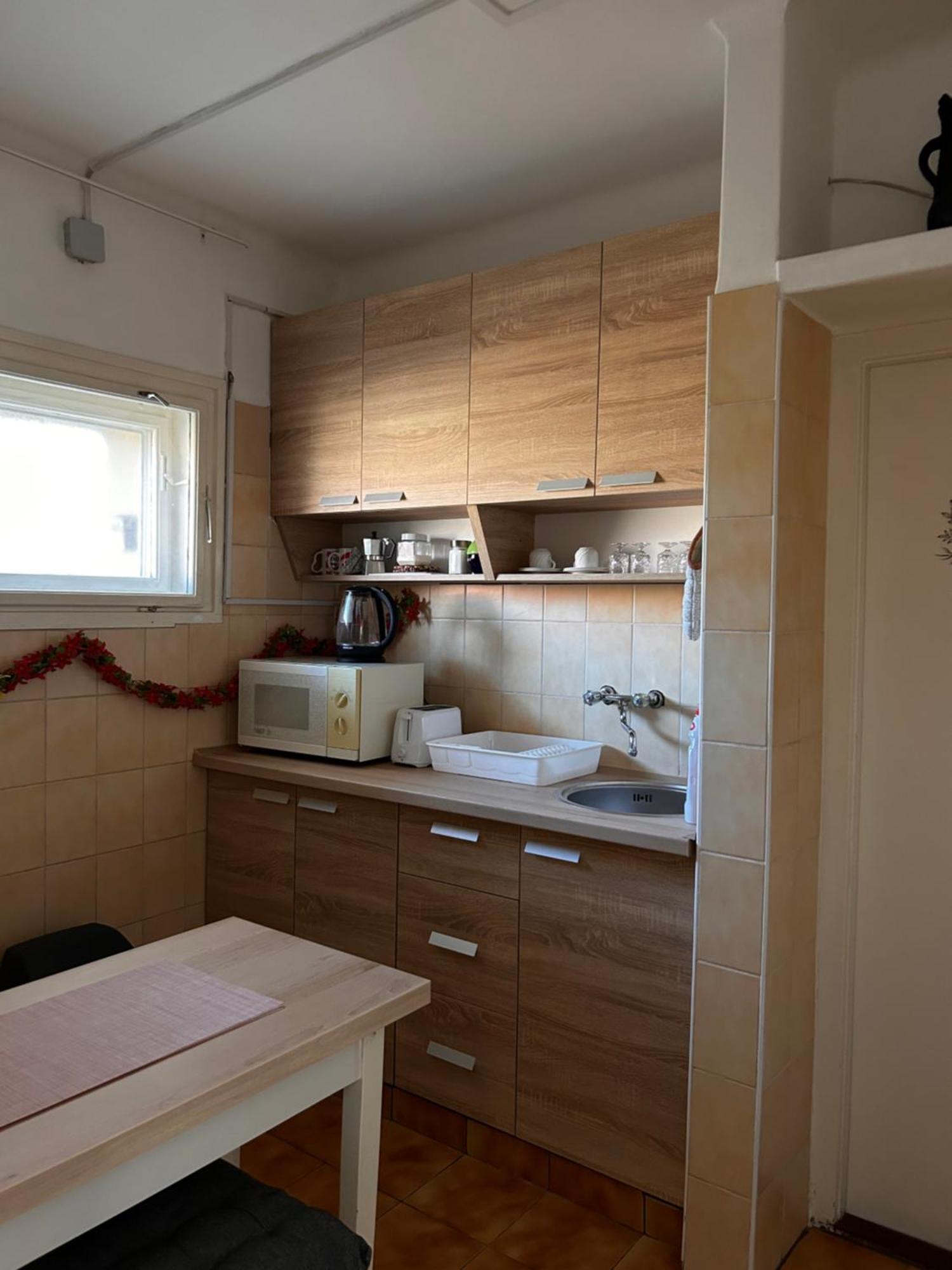 Cozy Apartment In The City Centre Next To Dom Square Szeged Esterno foto